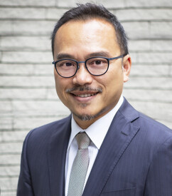 宗建钰博士 Dr Terence Chung