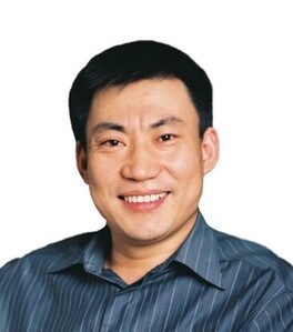 Hongbo Xia 