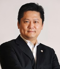 Dr Angus Yip