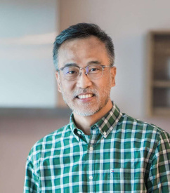 龚炳然博士 Dr Eric Kung